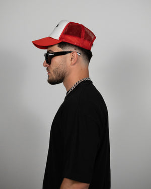WHT/RED TRUCKER HAT