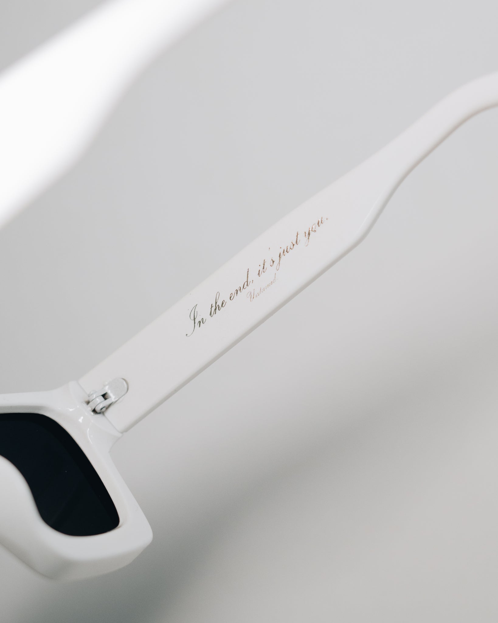 SKELETON SUNGLASSES - WHITE